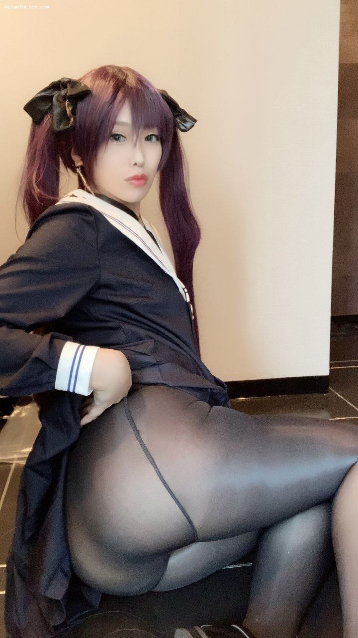 上课忘穿内裤被男同桌摸好爽
